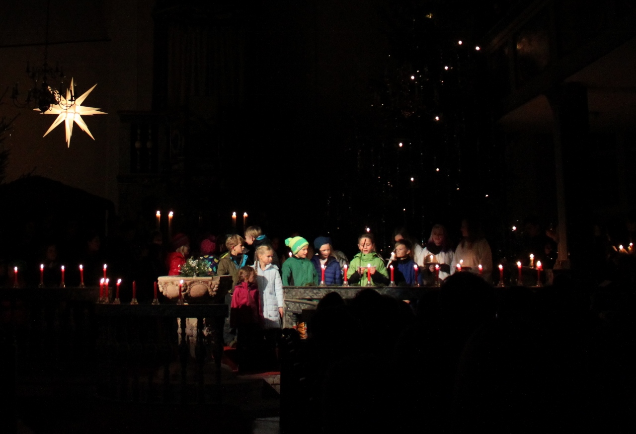 24.12.2014, xkvx, Kirche, Krippenspiel Seligenthal 2014, v.l. Foto: Voigt